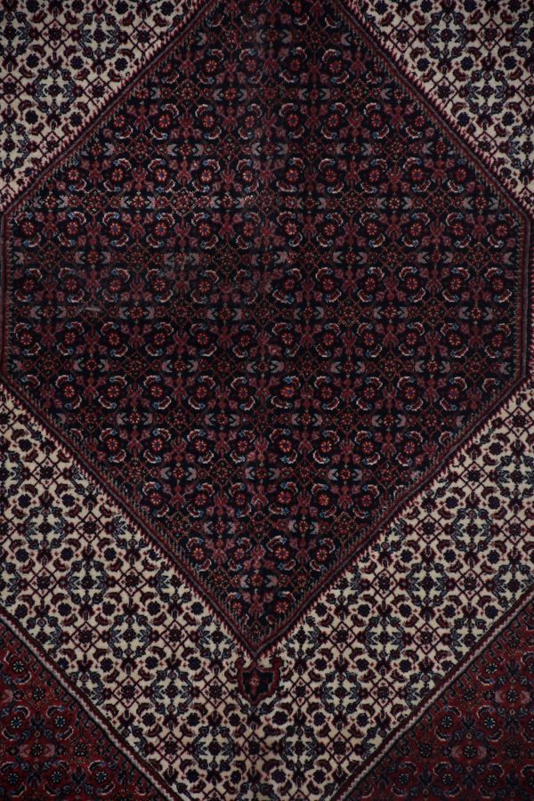 שטיח ביגאר בגווני אדום בז' וכחול כהה