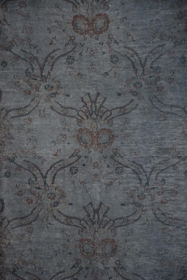 שטיח וינטאג' בגווני אפור