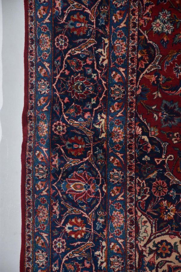 שטיח קאשאן בכווני אדום כחול ובז'