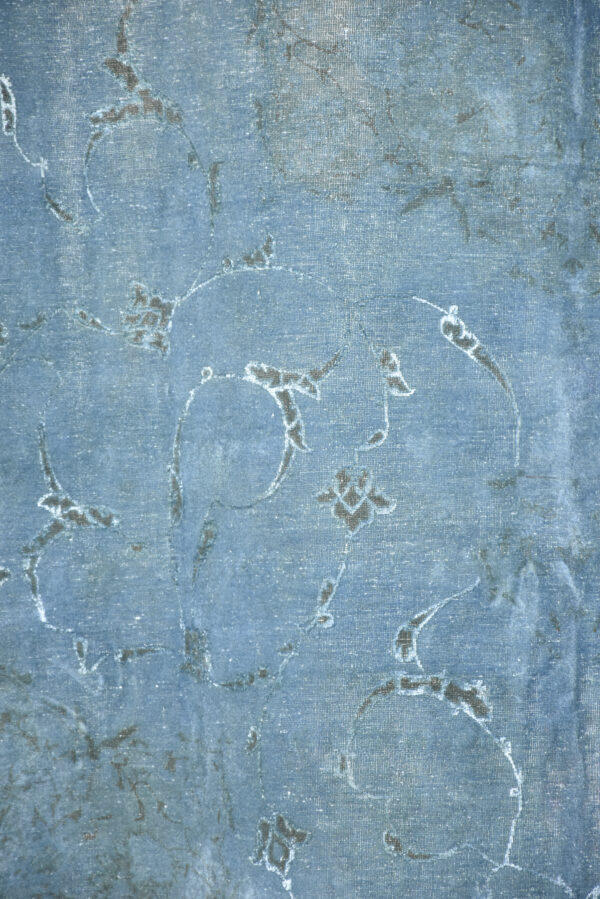 שטיח משי בגווני כחול